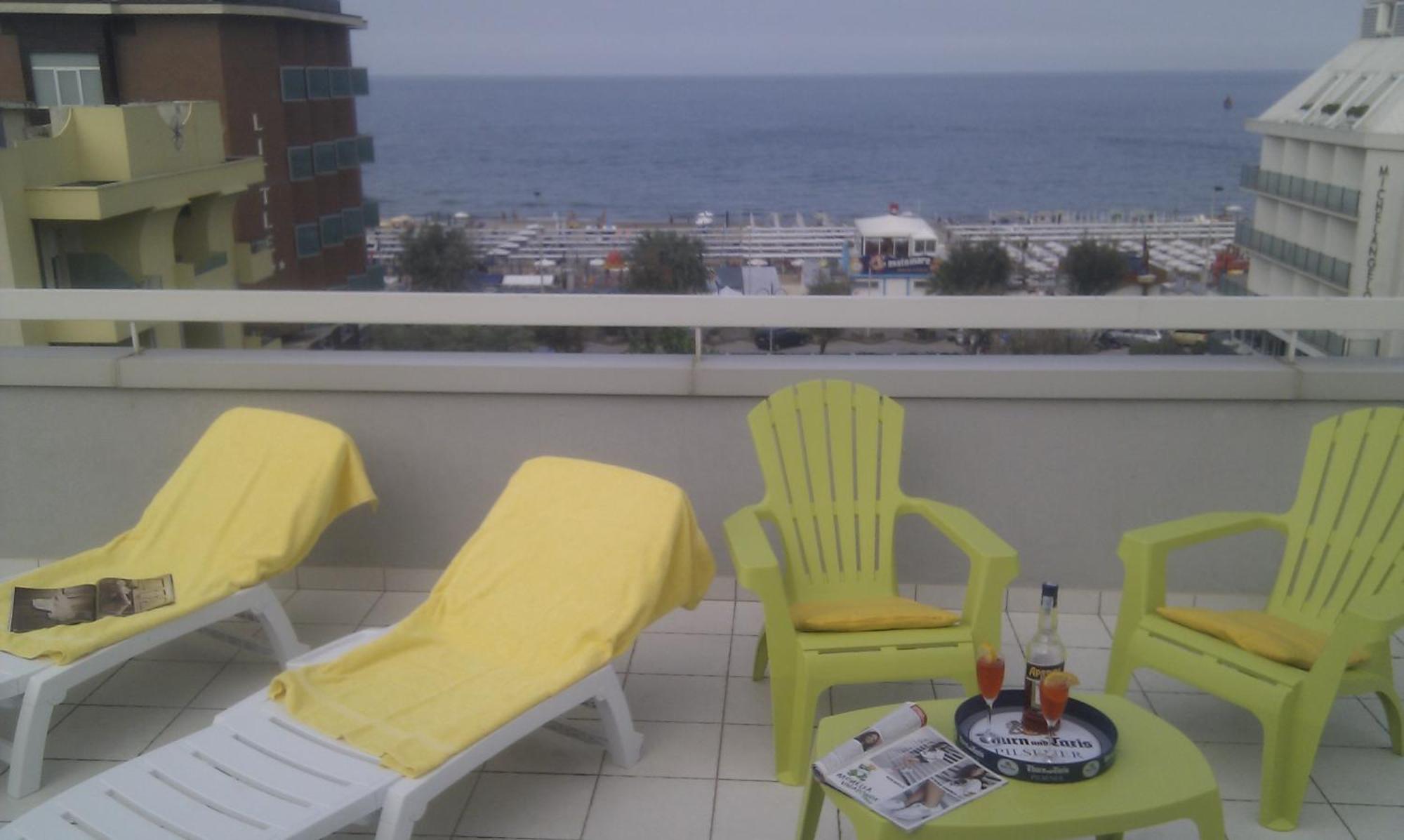 Hotel Le Terrazze Riccione Dış mekan fotoğraf