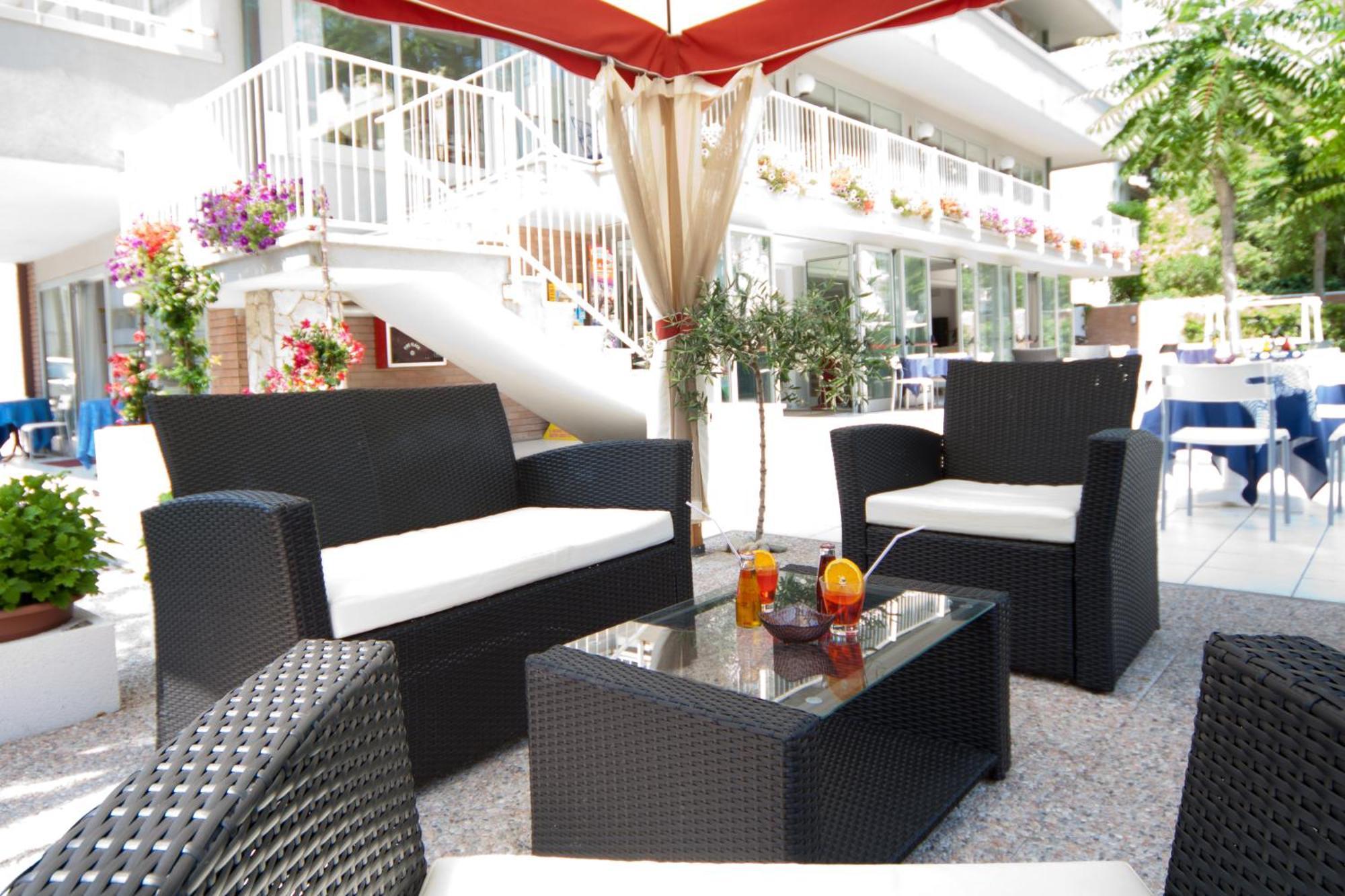 Hotel Le Terrazze Riccione Dış mekan fotoğraf