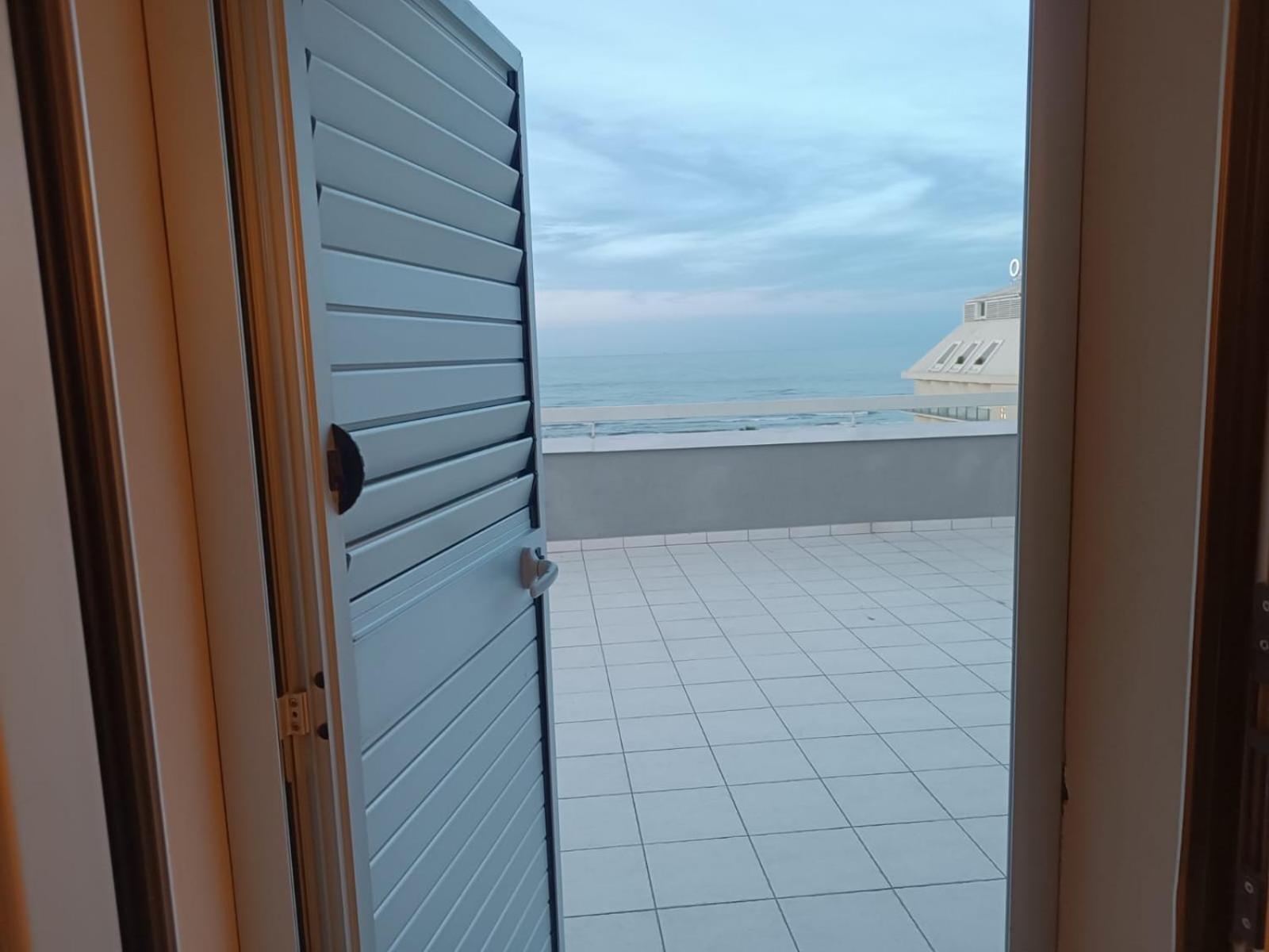Hotel Le Terrazze Riccione Dış mekan fotoğraf